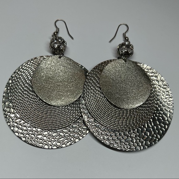 Beautiful Silver 3 layer Earrings - Picture 1 of 2